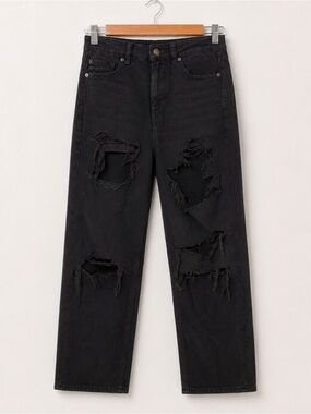American Eagle Women’s Black Distressed Ripped Jeans